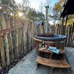 't Boshutje With Hot Tub Diessen