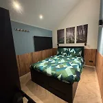 Chalet 't Boshutje With Hot Tub