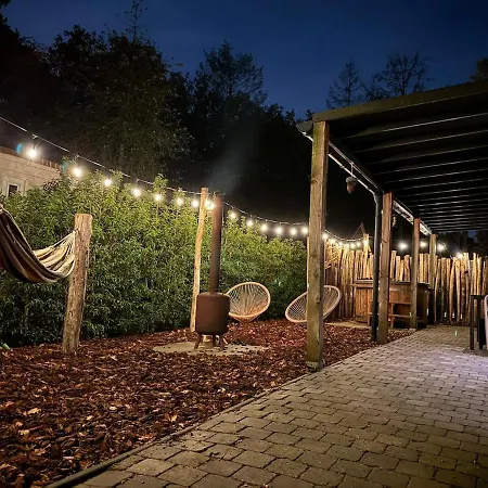 Chalet 't Boshutje With Hot Tub *