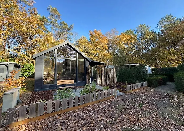 Chalet 't Boshutje With Hot Tub *