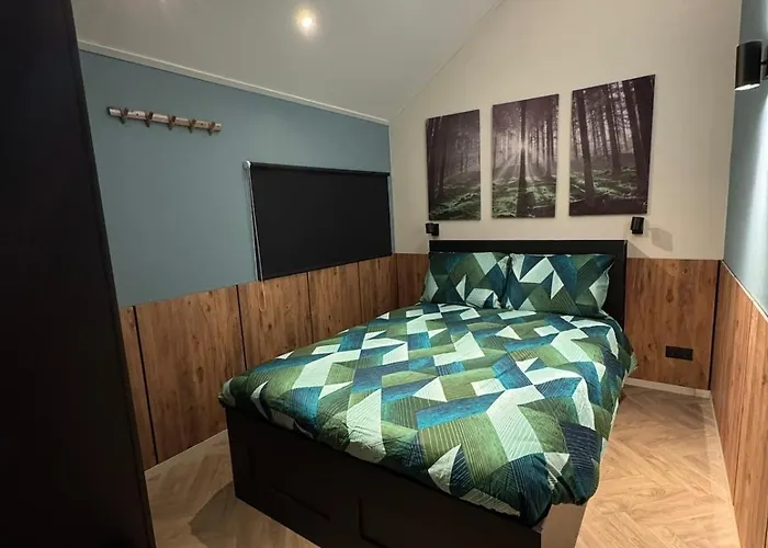 Chalet 't Boshutje With Hot Tub