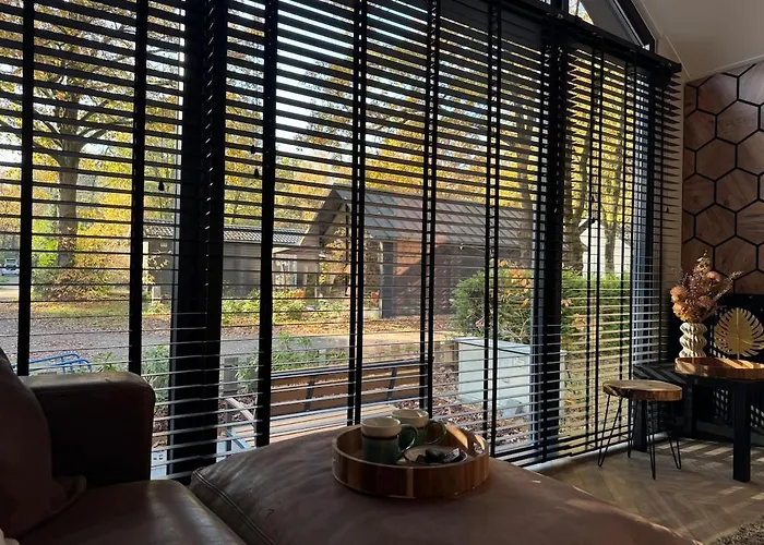 Chalet 't Boshutje With Hot Tub