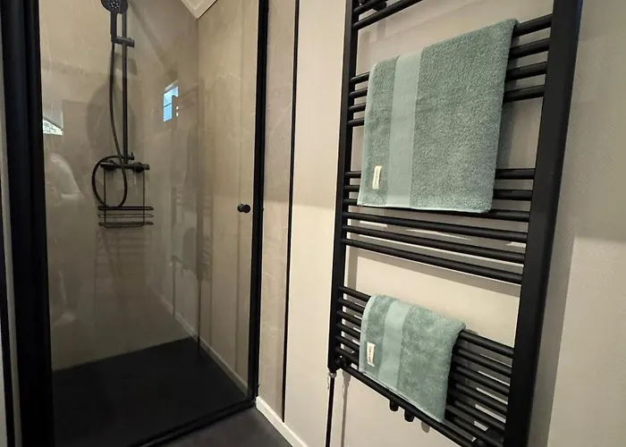 't Boshutje With Hot Tub