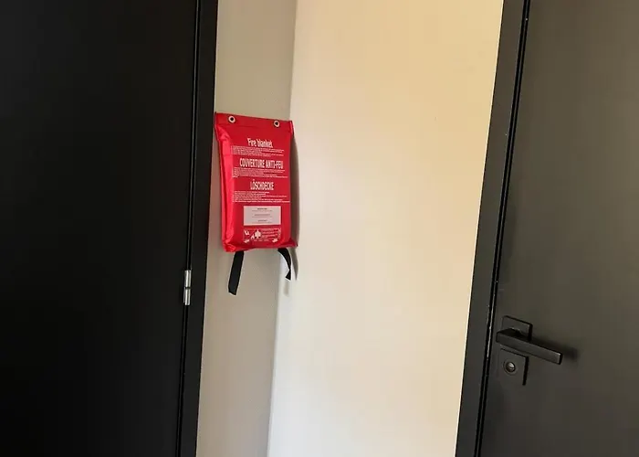 't Boshutje With Hot Tub Chalet Diessen